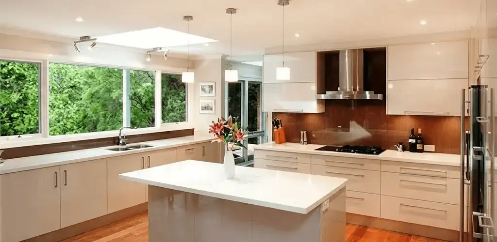 Kitchen cabinet refacing and remodel results in a modern kitchen in Santa Ana, CA